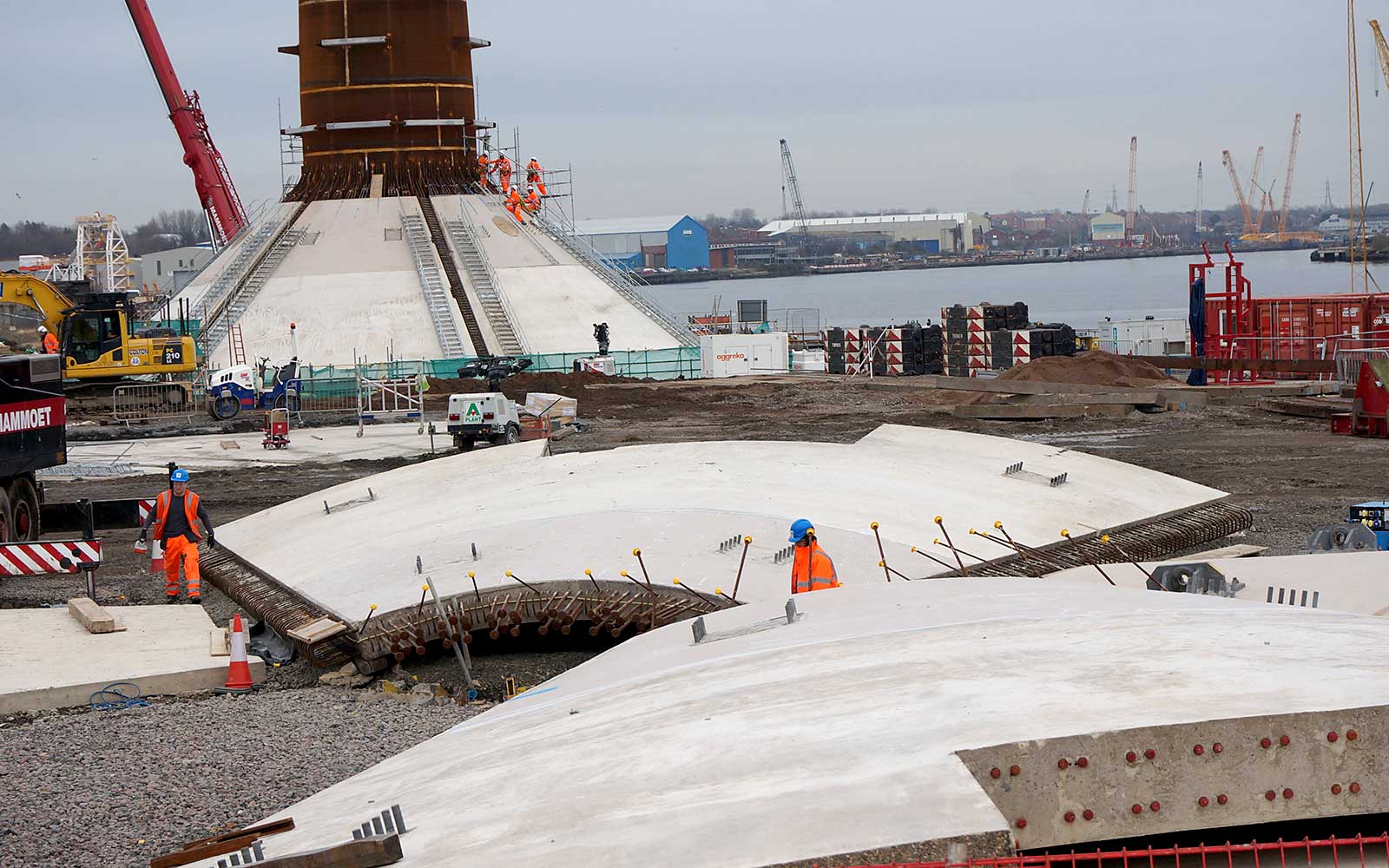 offshore wind turbine foundations 